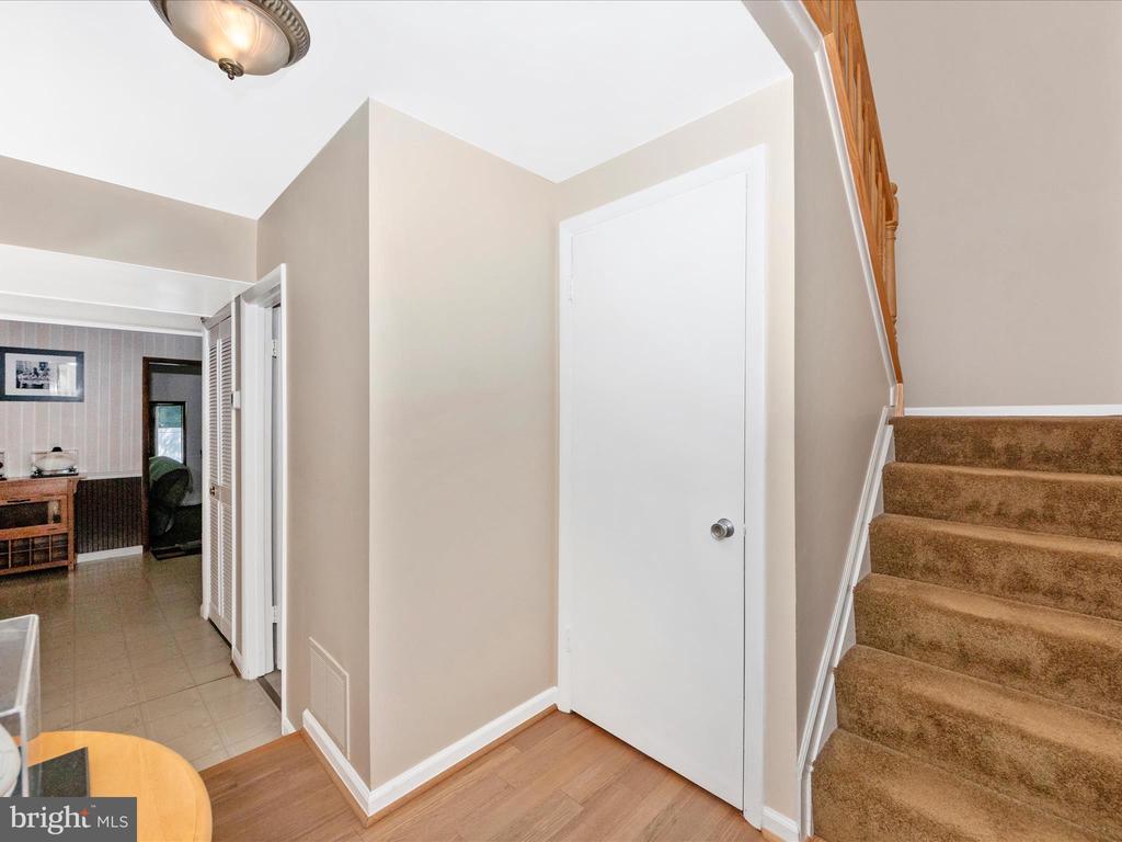 15211 NOBLEWOOD LANE