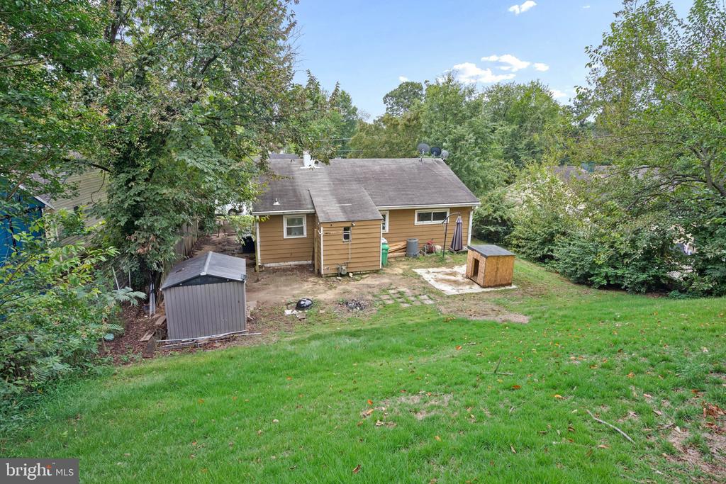 4815 TRENTON ROAD