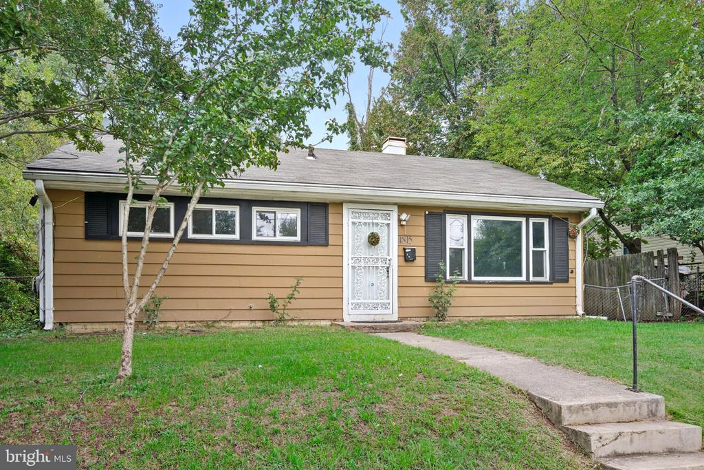 4815 TRENTON ROAD
