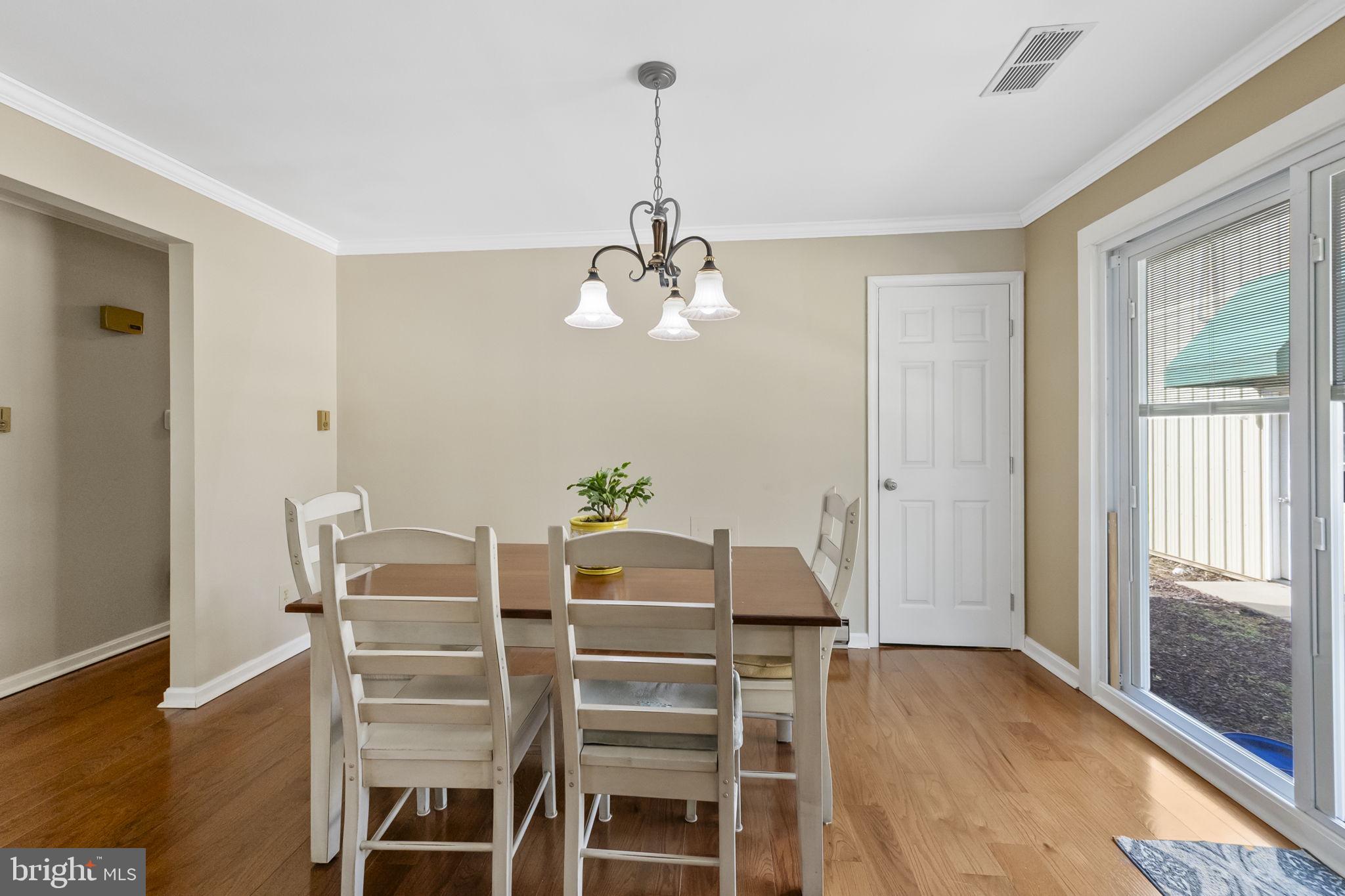 8812 MAPLEVILLE ROAD