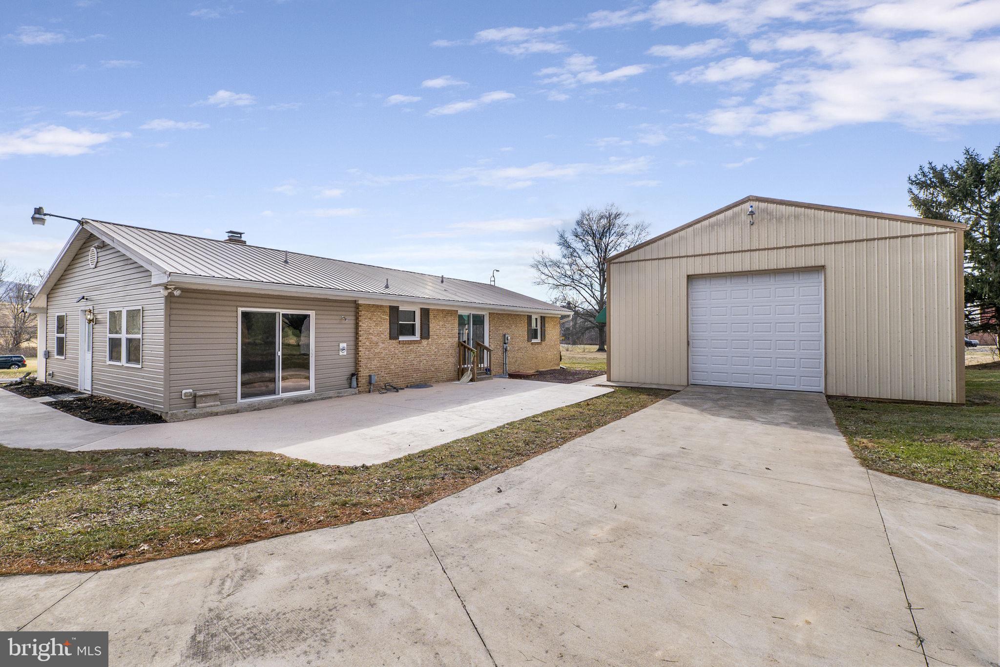 8812 MAPLEVILLE ROAD