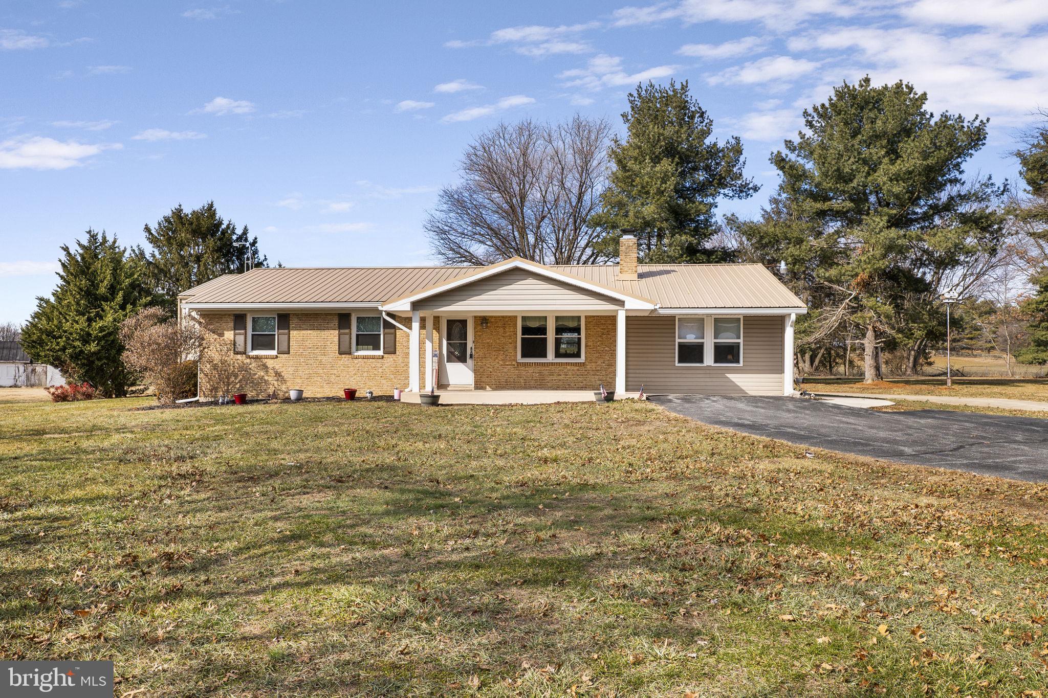 8812 MAPLEVILLE ROAD