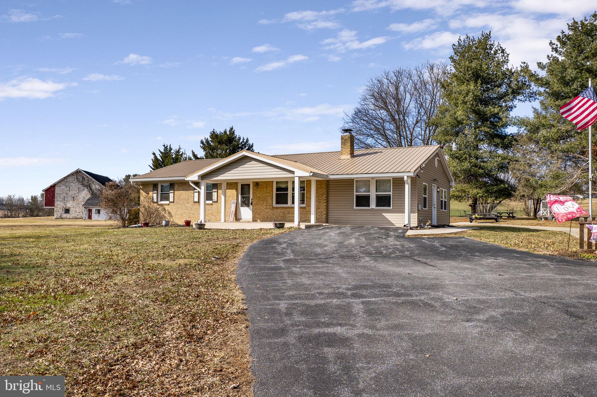 8812 MAPLEVILLE ROAD