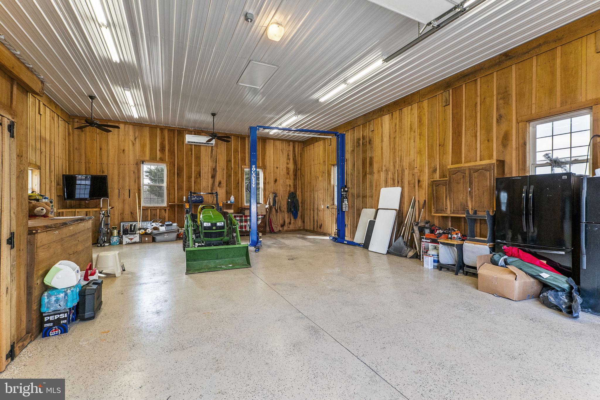 8812 MAPLEVILLE ROAD