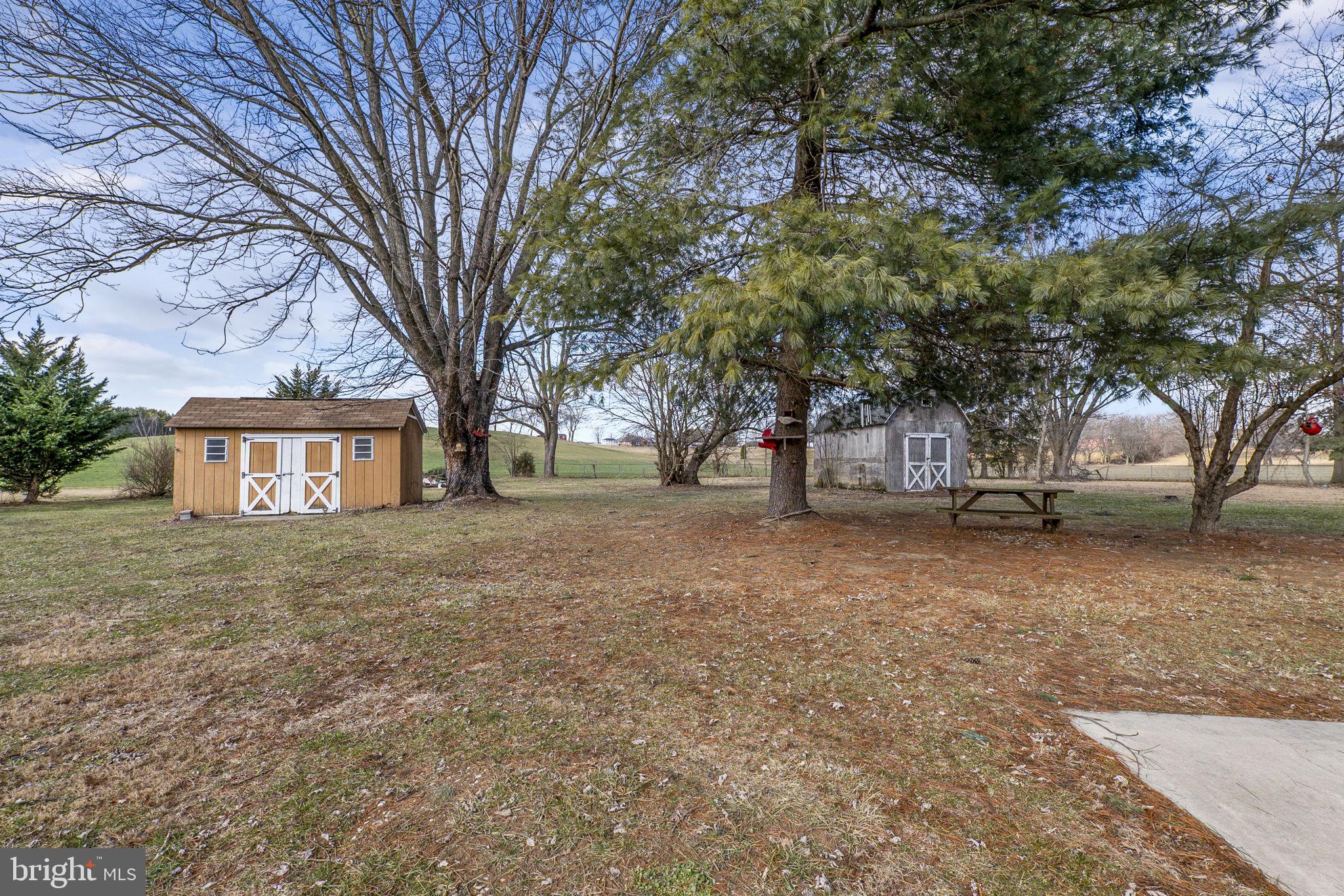 8812 MAPLEVILLE ROAD