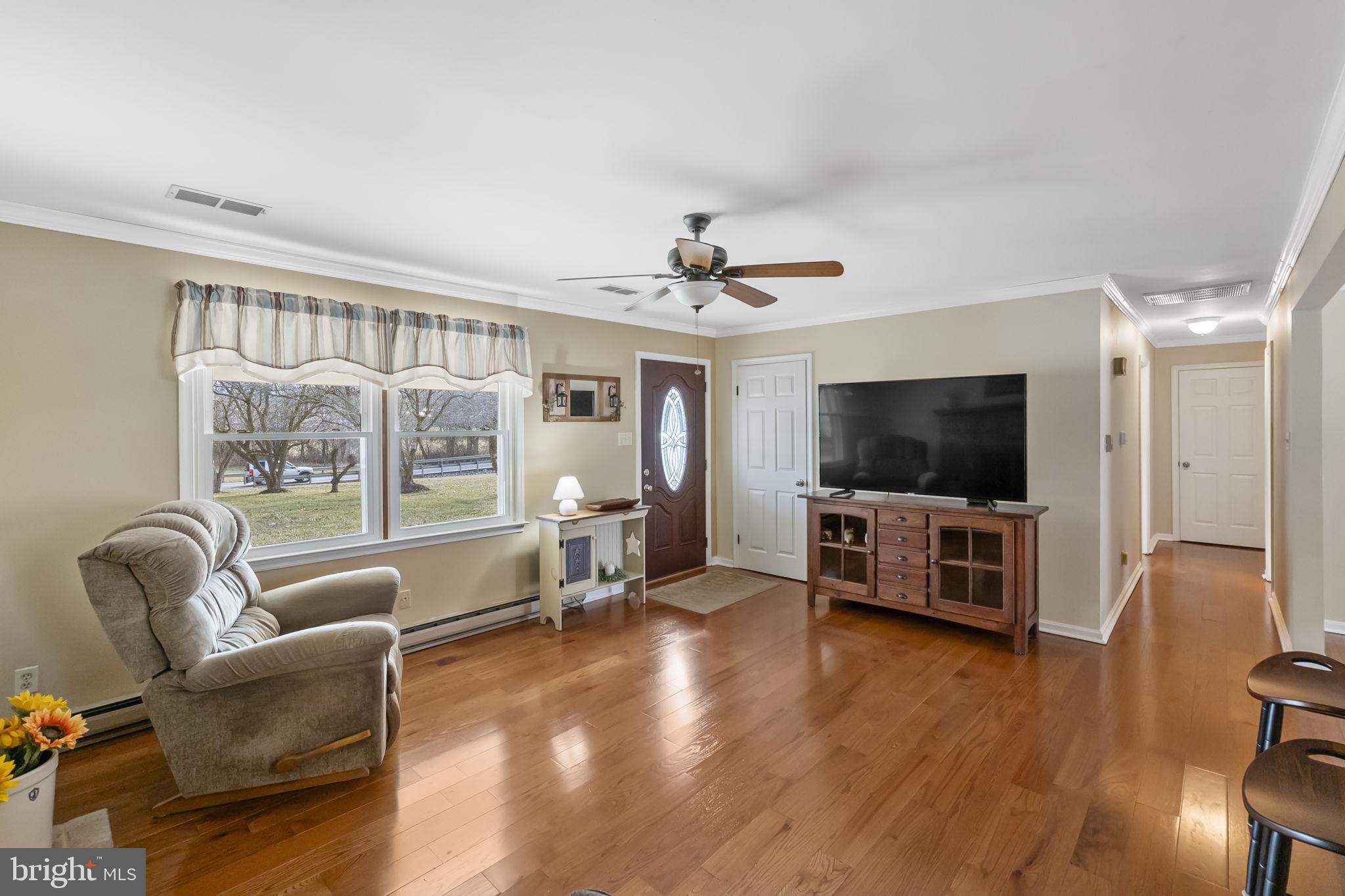 8812 MAPLEVILLE ROAD