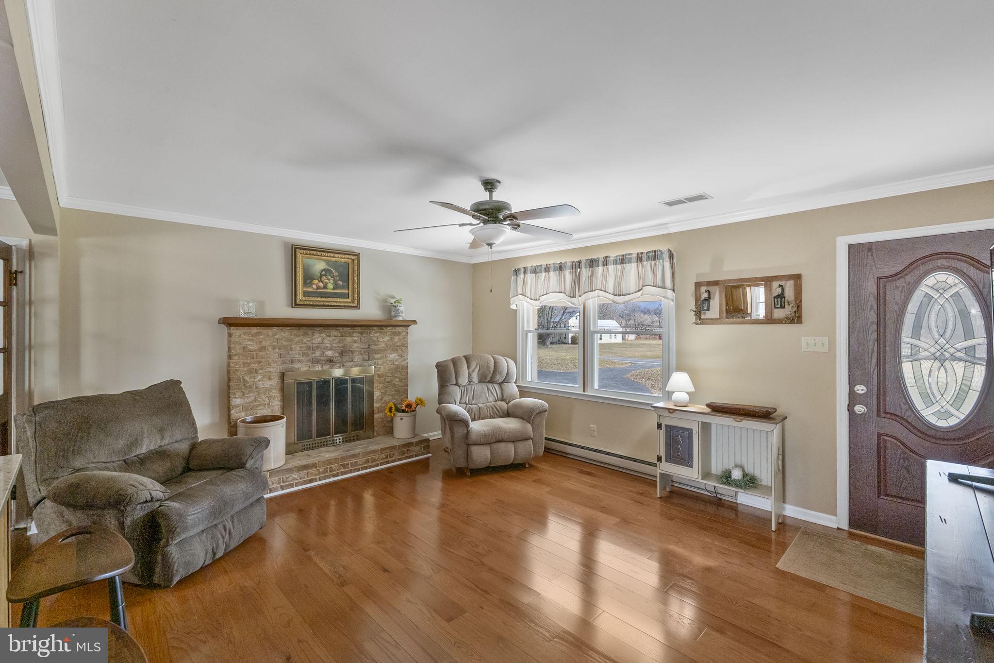 8812 MAPLEVILLE ROAD