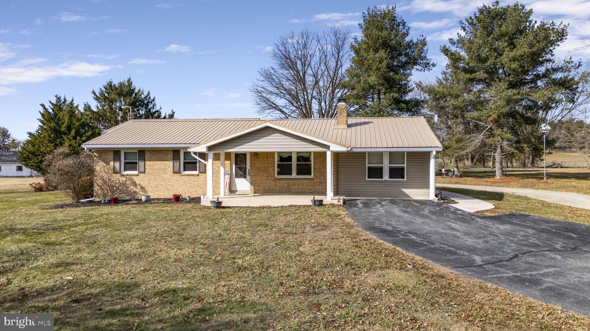 8812 MAPLEVILLE ROAD