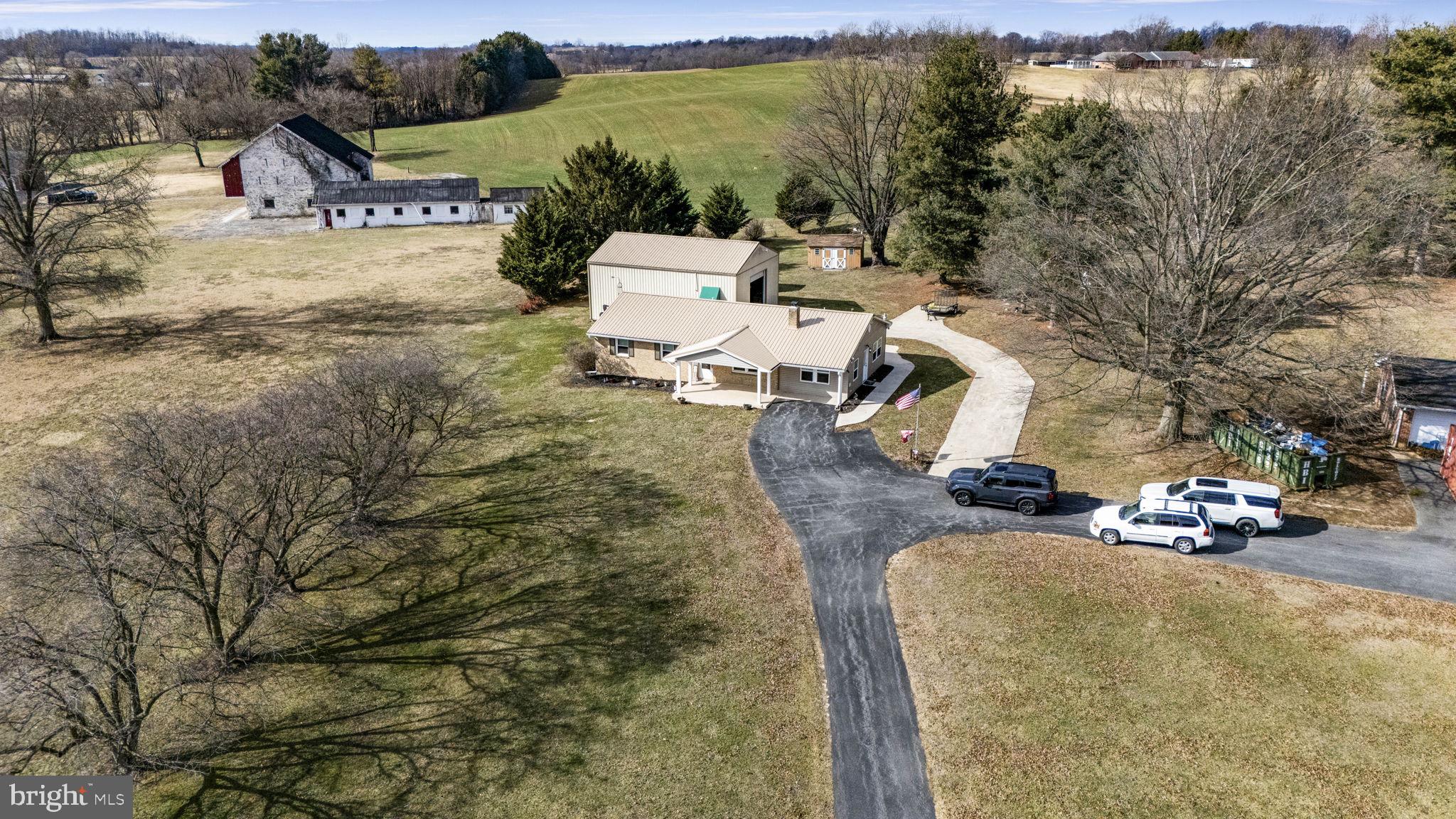 8812 MAPLEVILLE ROAD