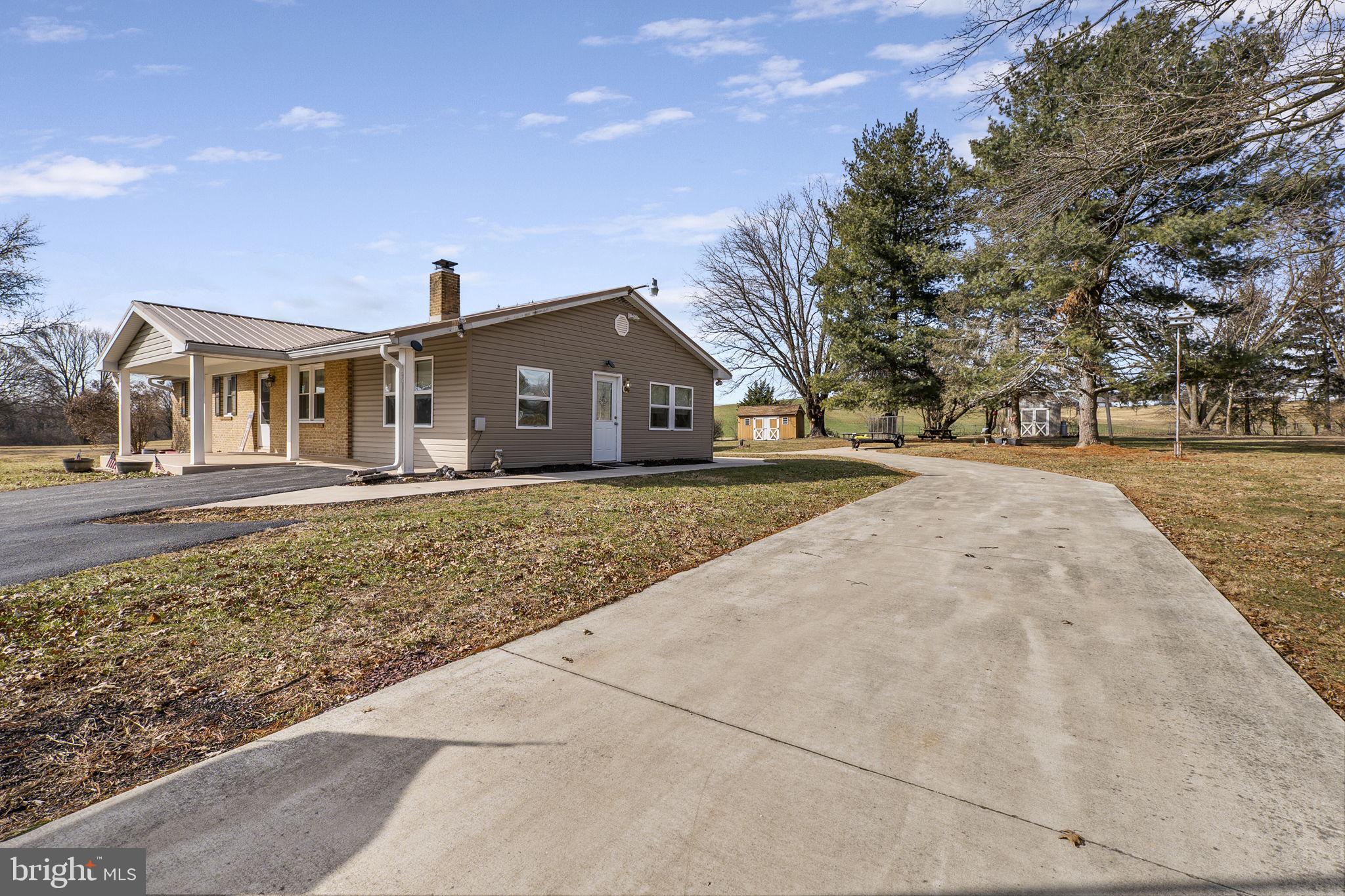 8812 MAPLEVILLE ROAD