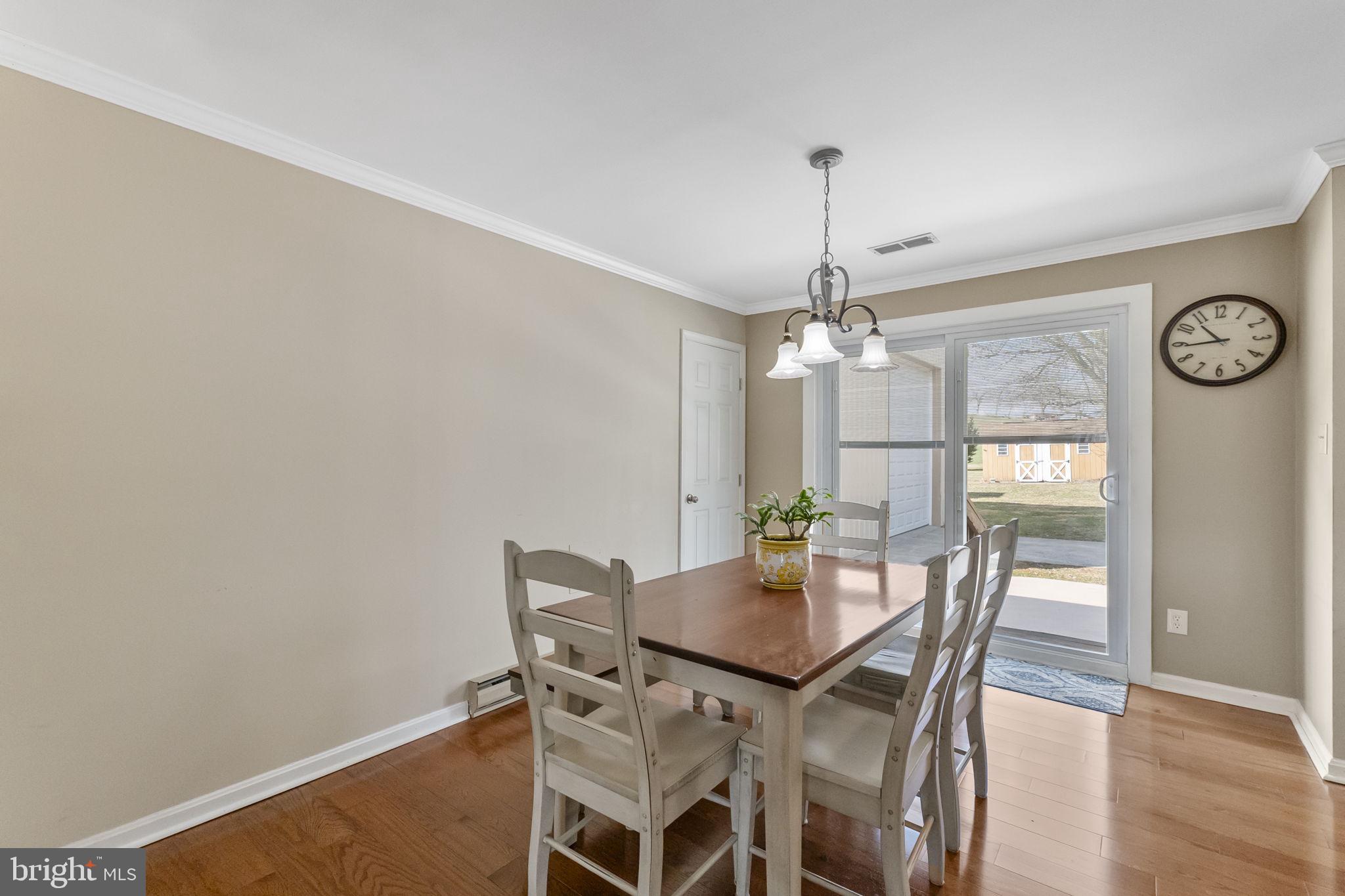 8812 MAPLEVILLE ROAD