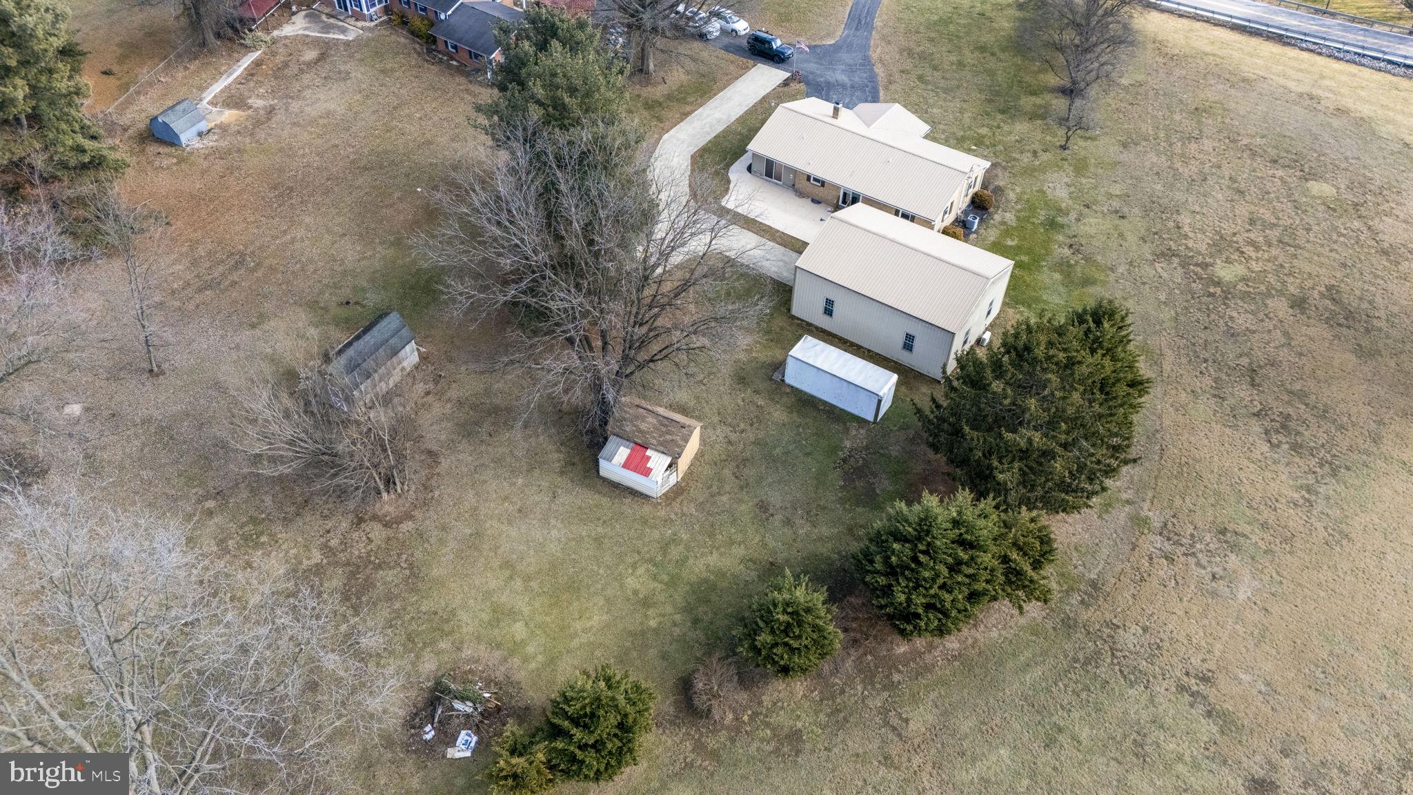 8812 MAPLEVILLE ROAD