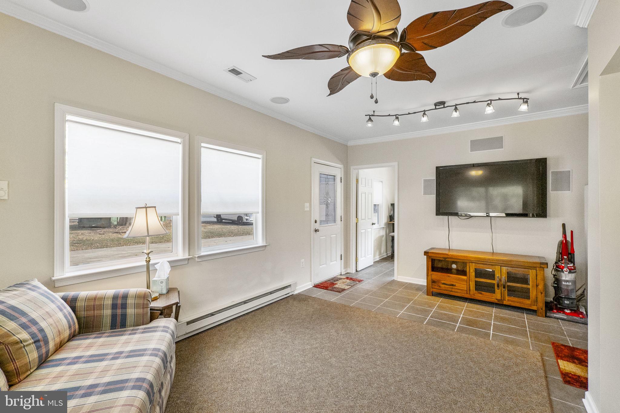 8812 MAPLEVILLE ROAD