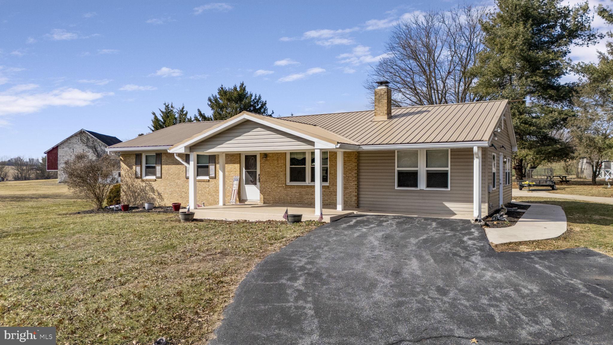 8812 MAPLEVILLE ROAD