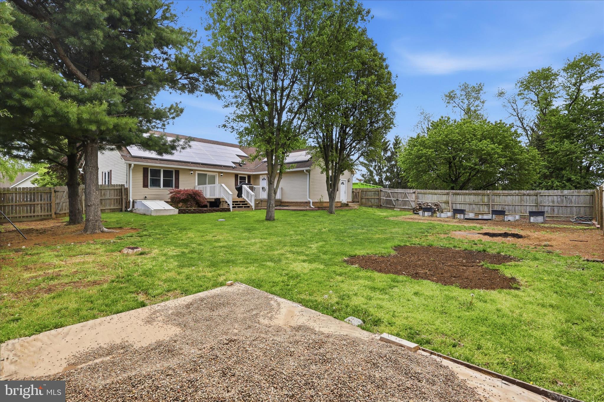 1813 WINSTON DRIVE