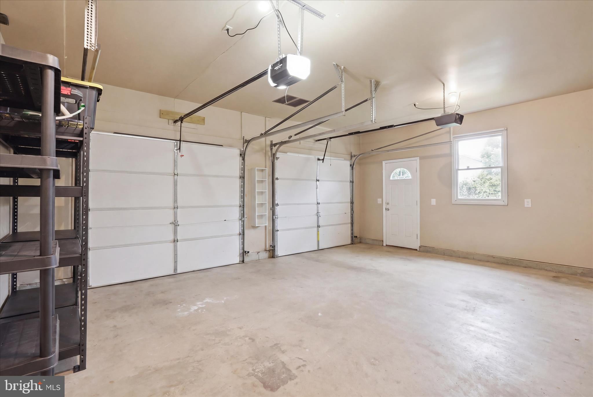 1813 WINSTON DRIVE