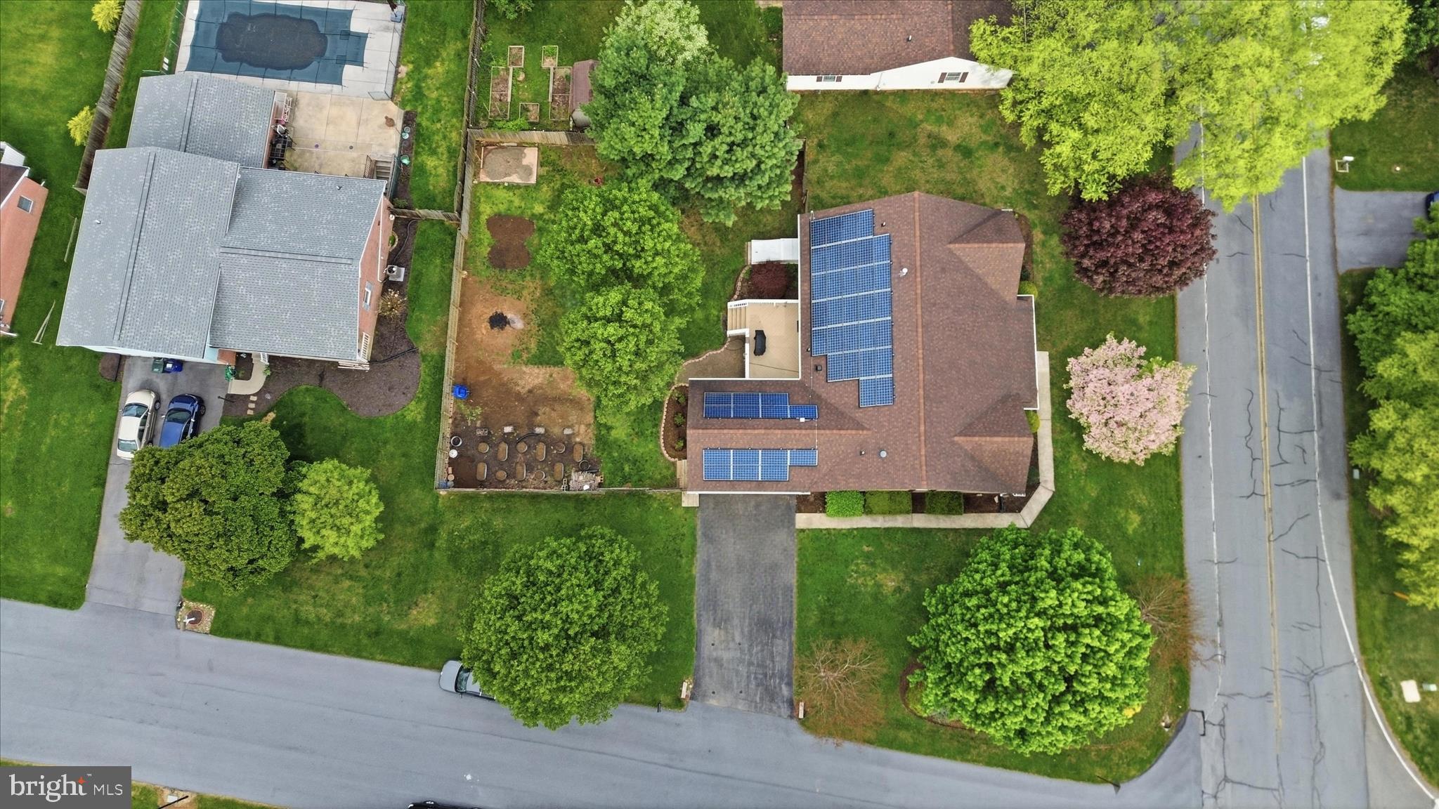 1813 WINSTON DRIVE