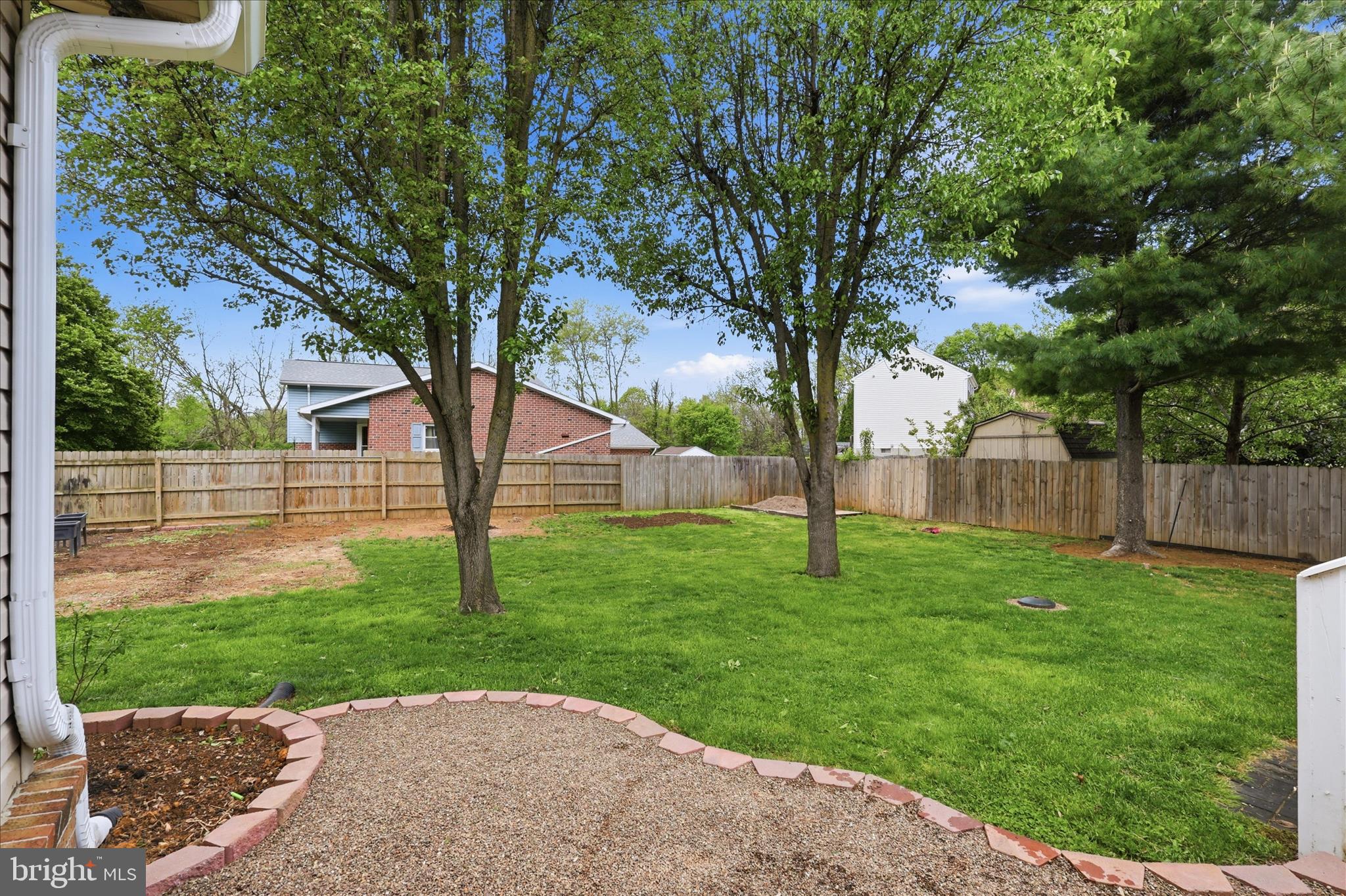 1813 WINSTON DRIVE
