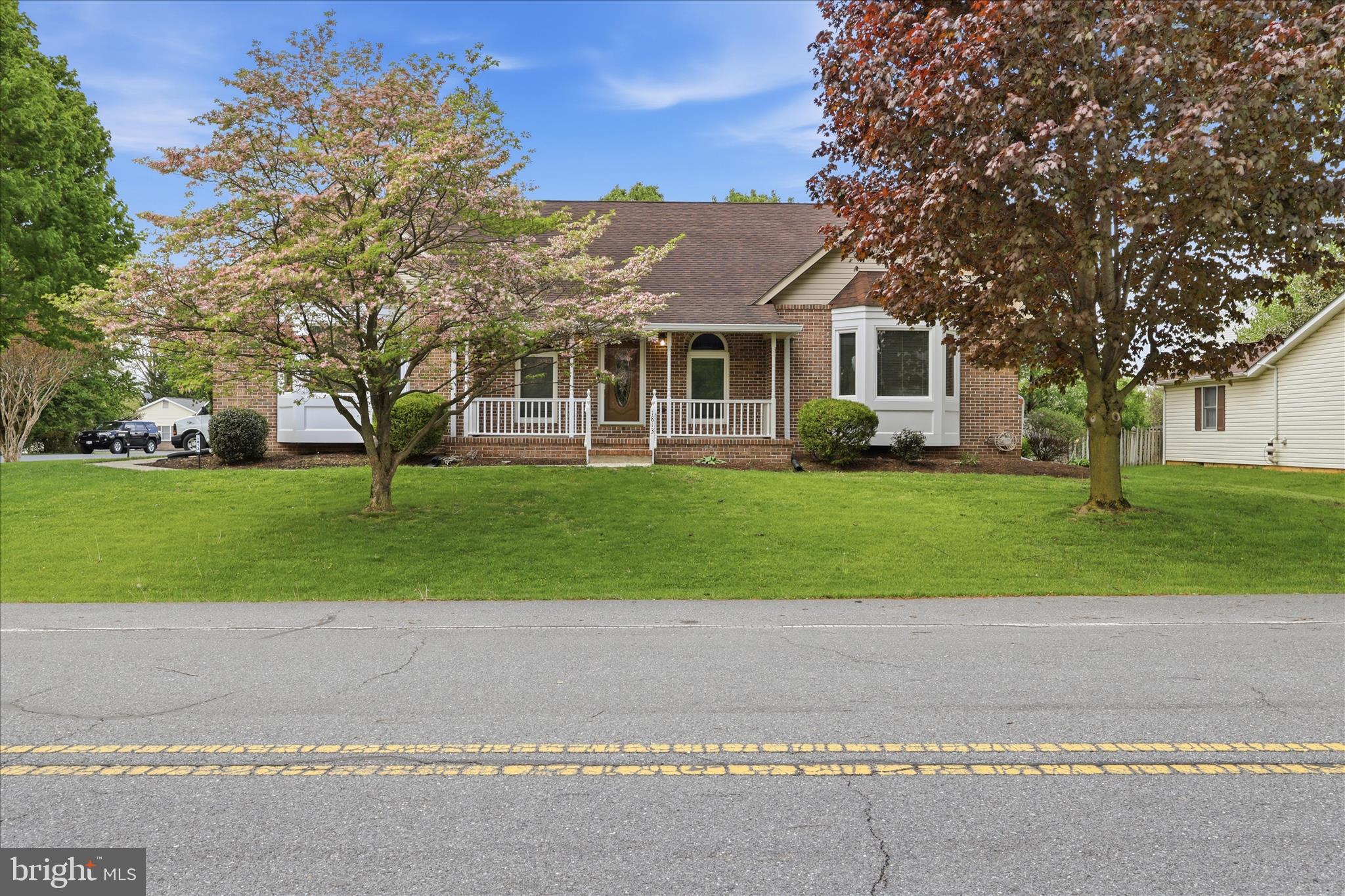 1813 WINSTON DRIVE