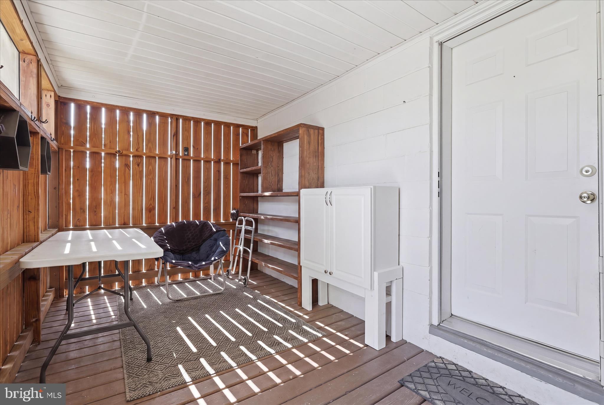 1112 FAIRVIEW ROAD
