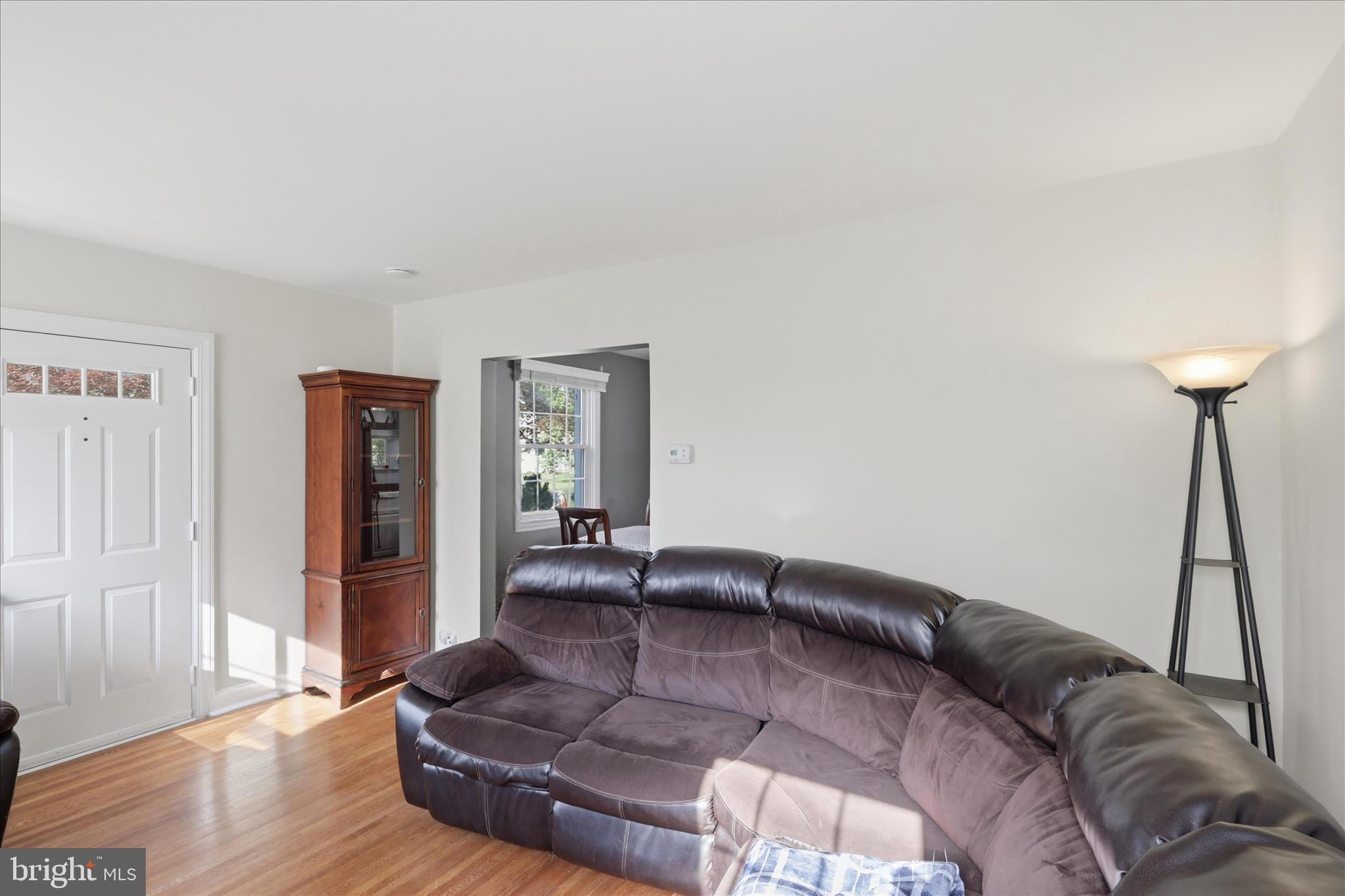 1112 FAIRVIEW ROAD
