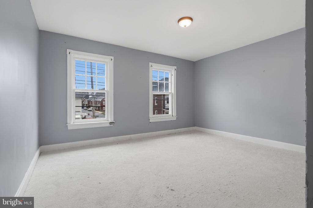 845-847 W WASHINGTON STREET
