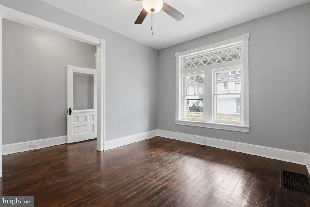 845-847 W WASHINGTON STREET