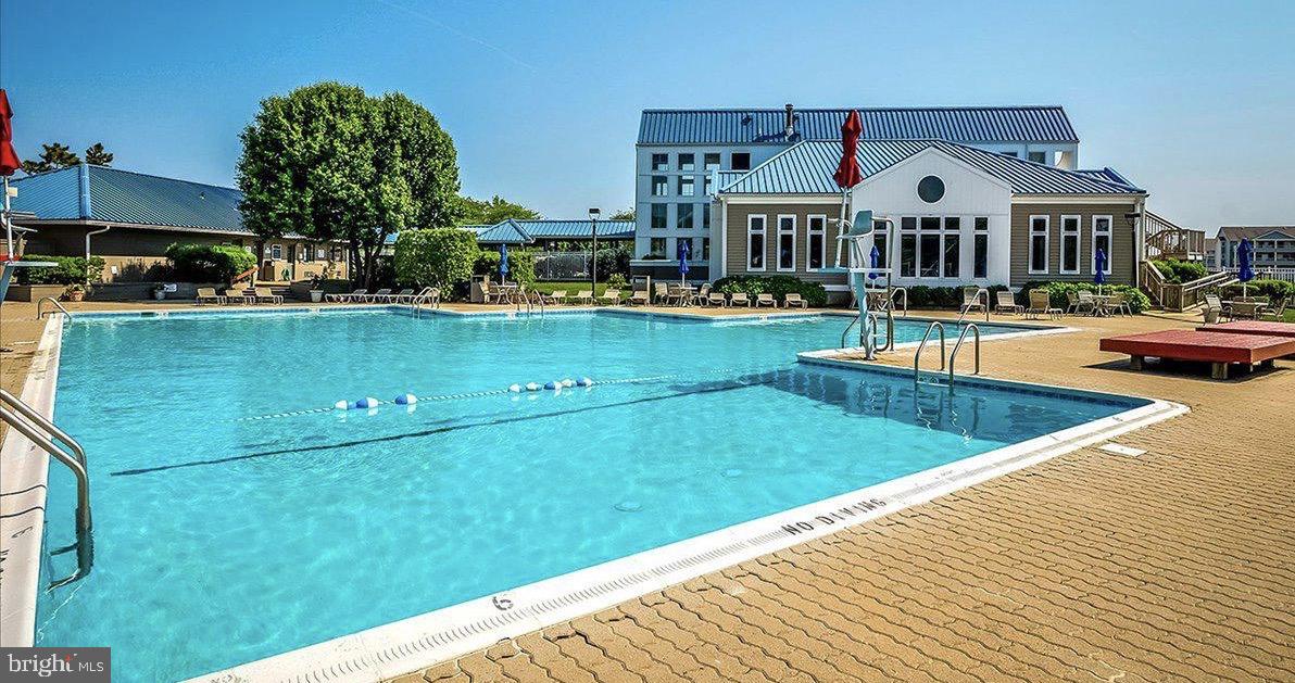 201 S HERON DRIVE A 7