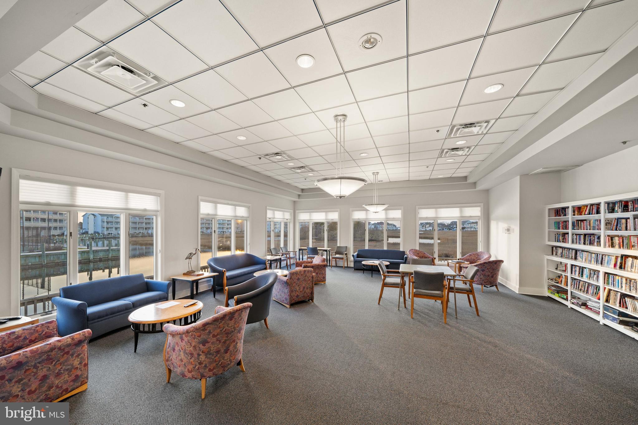 201 S HERON DRIVE A 7