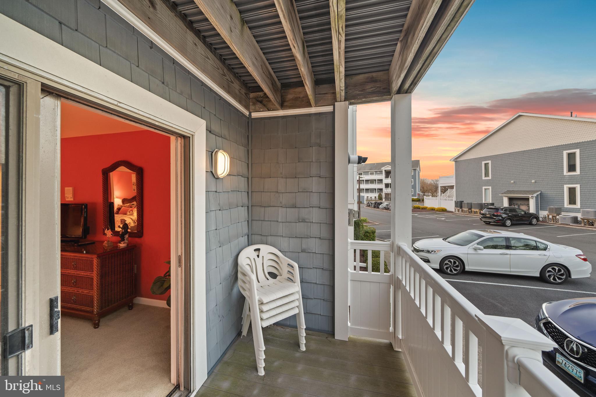 201 S HERON DRIVE A 7