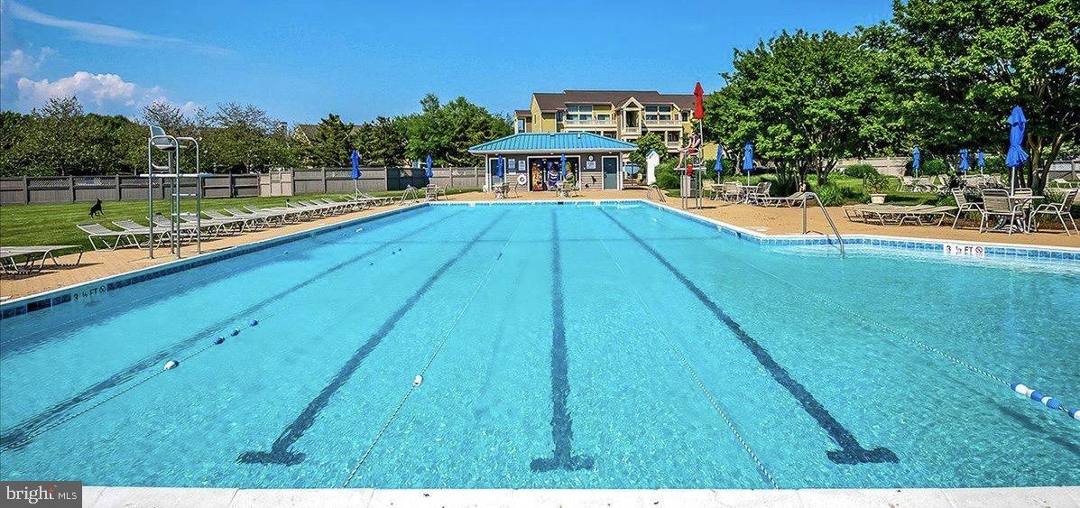 201 S HERON DRIVE A 7