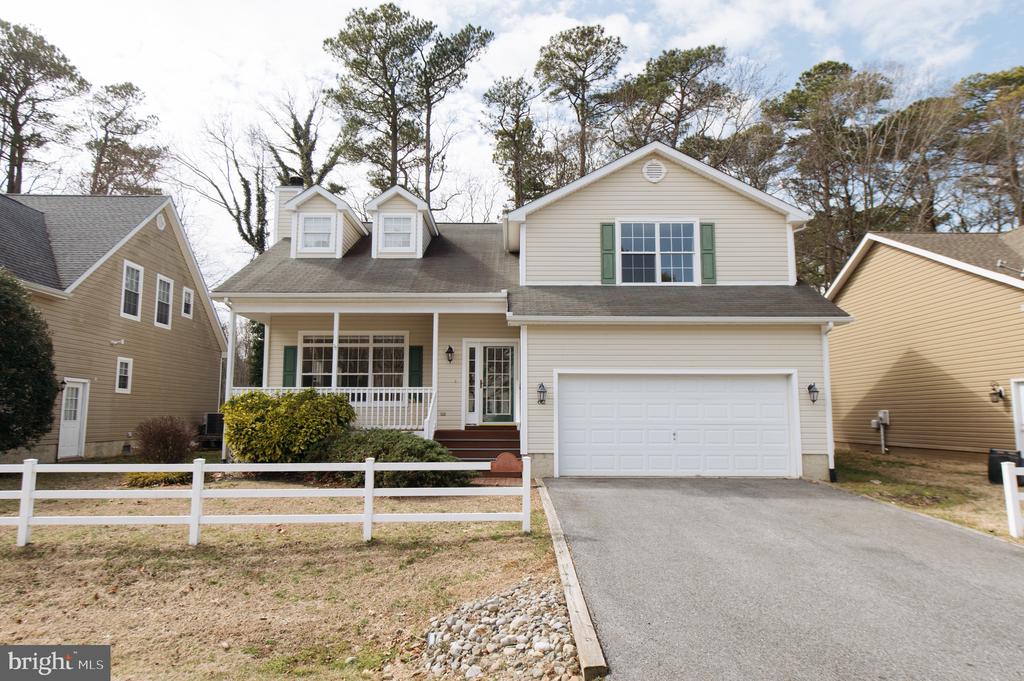 62 HINGHAM LANE