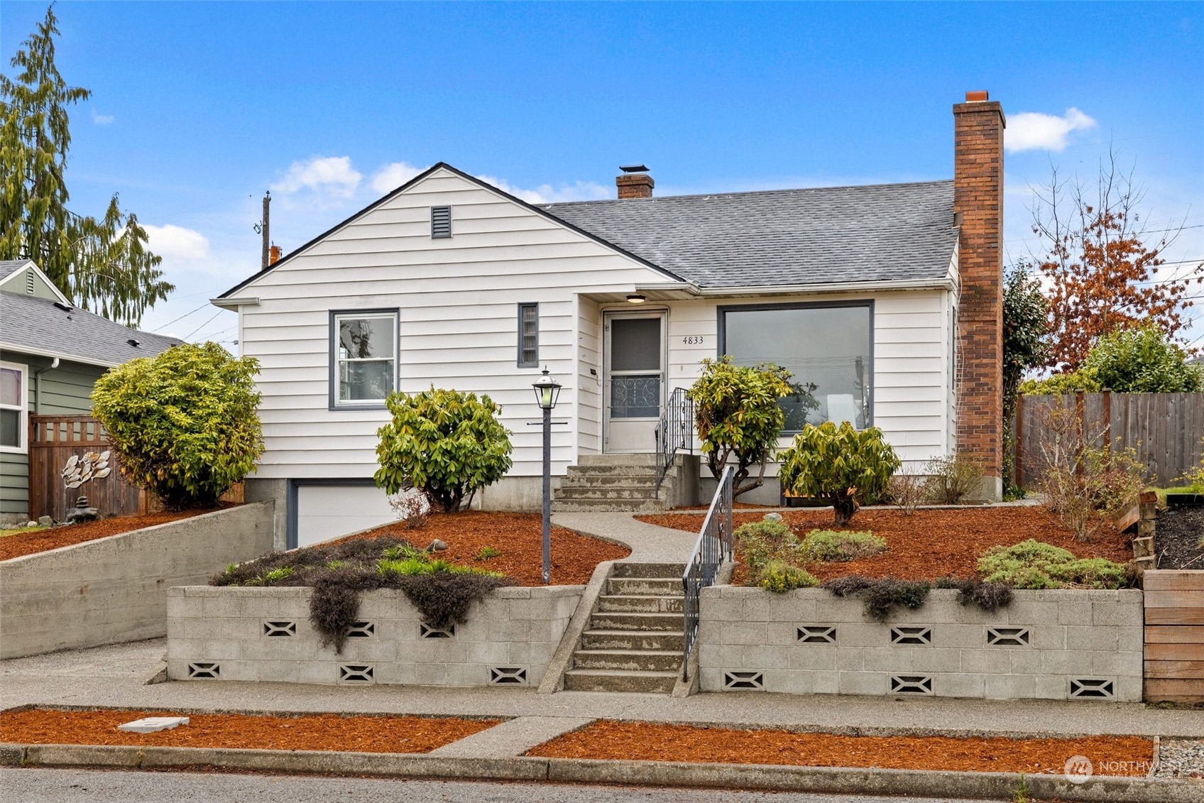 4833 N 7th Street