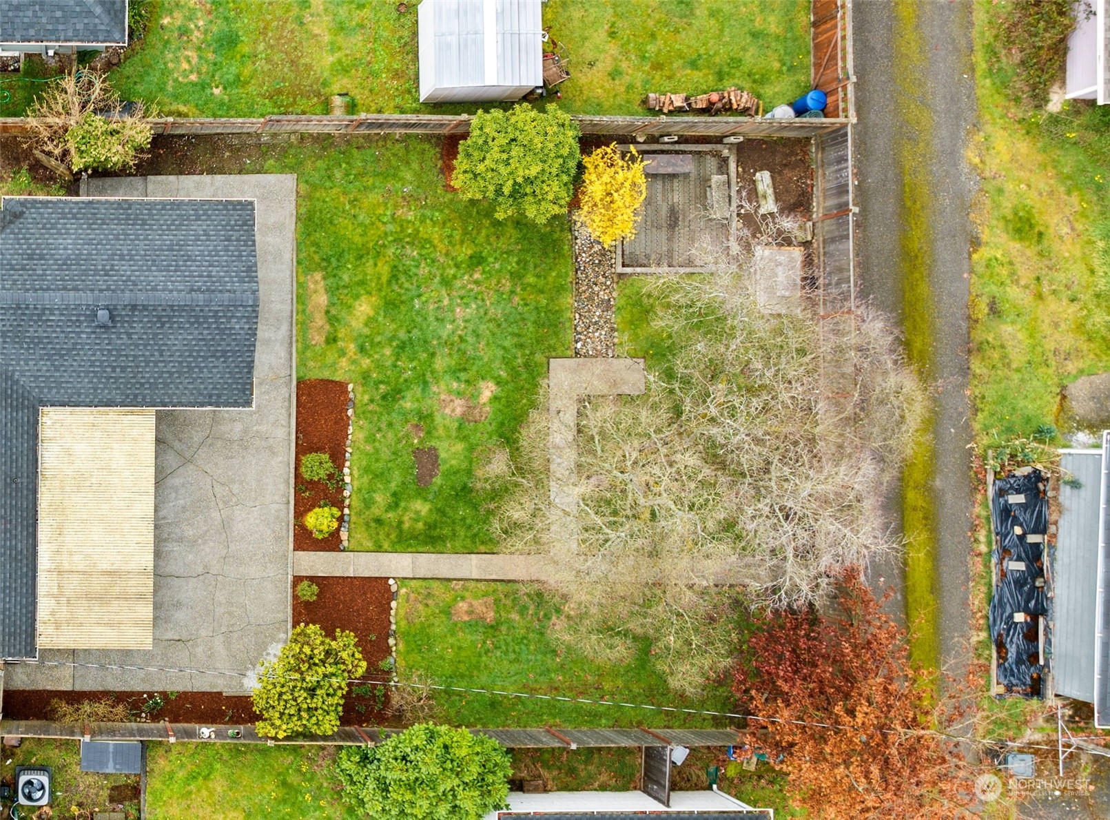 4833 N 7th Street