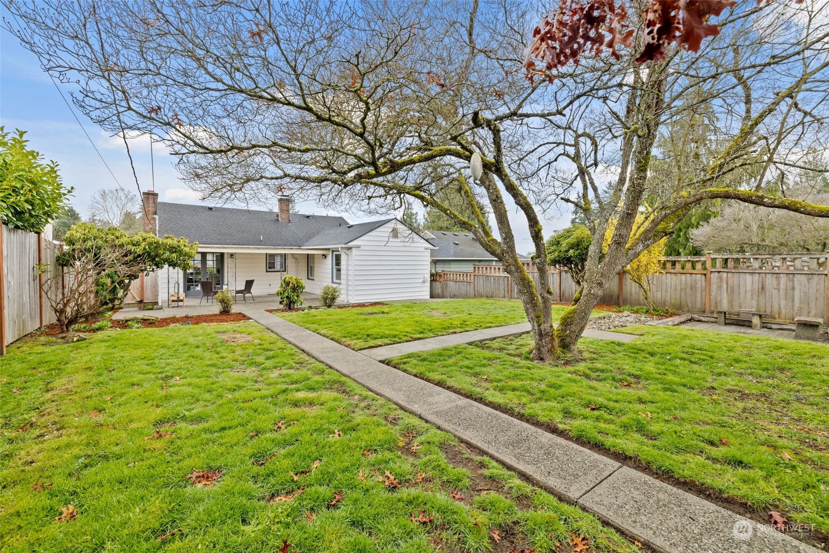 4833 N 7th Street