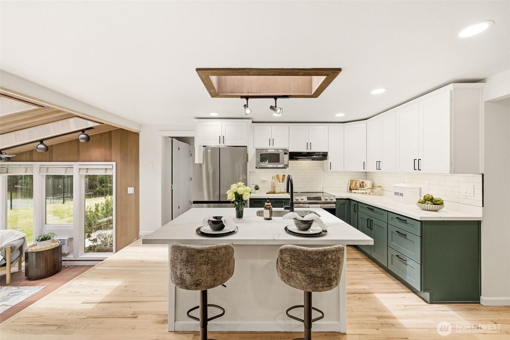 870 10th Lane