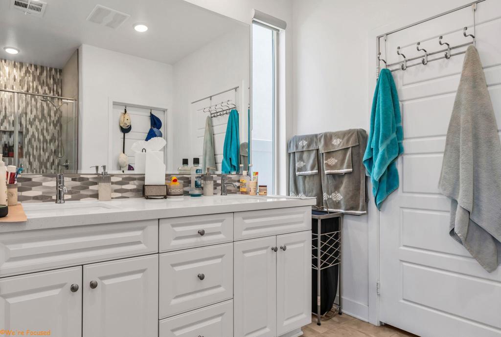 1591 Village Green Way