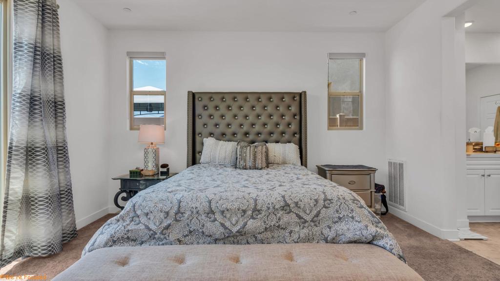 1591 Village Green Way