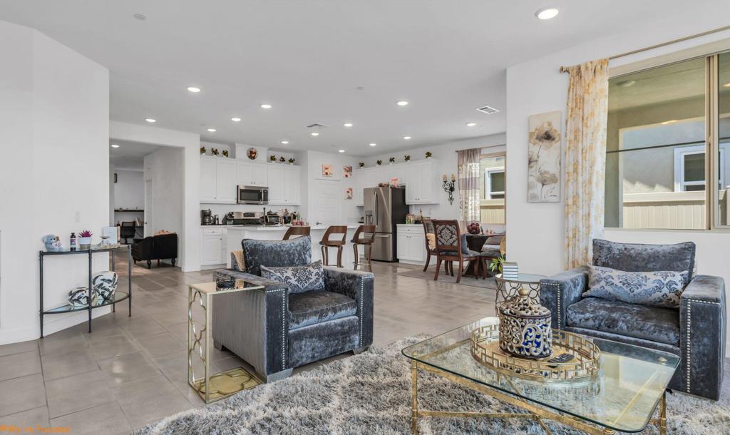 1591 Village Green Way