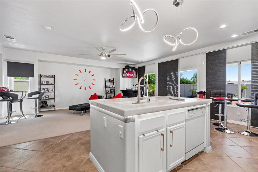 64073 Olympic Mountain Avenue