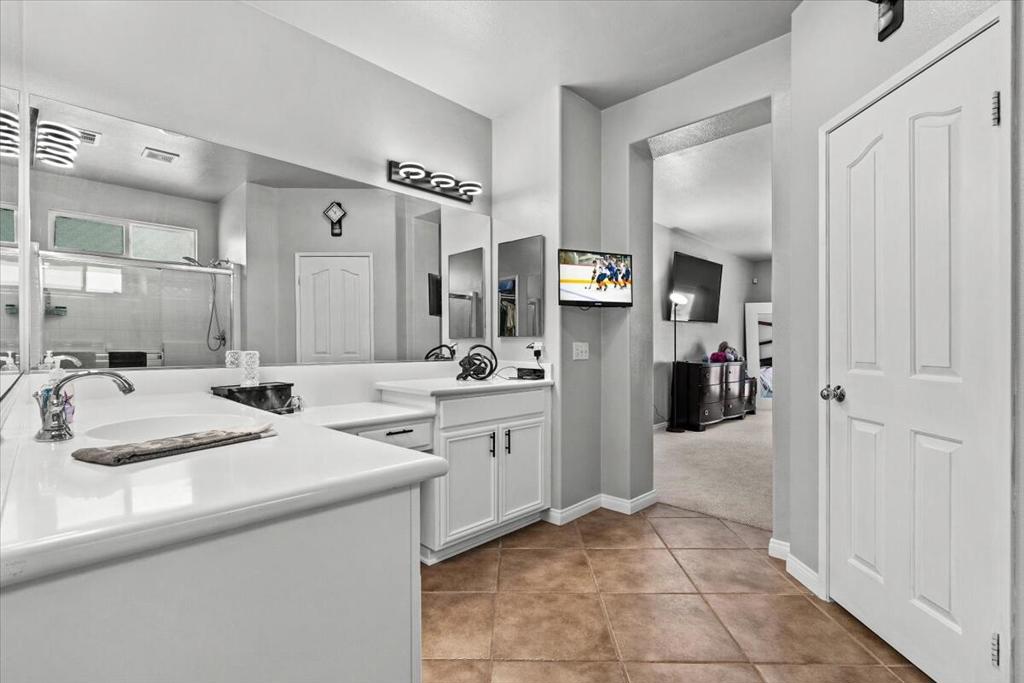 64073 Olympic Mountain Avenue