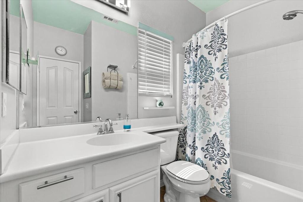 64073 Olympic Mountain Avenue