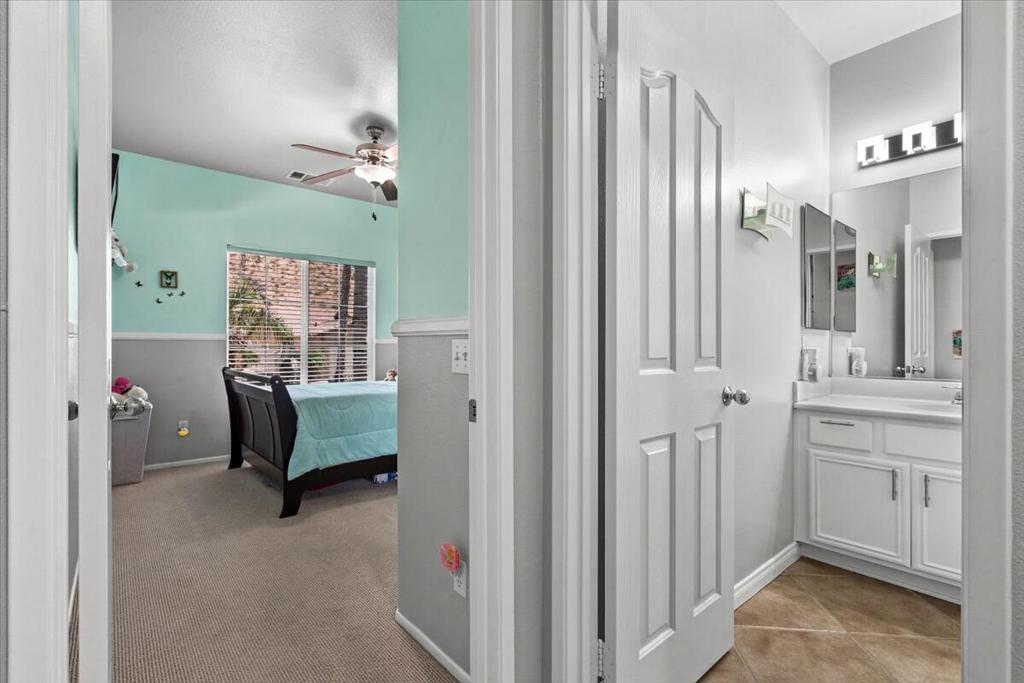 64073 Olympic Mountain Avenue