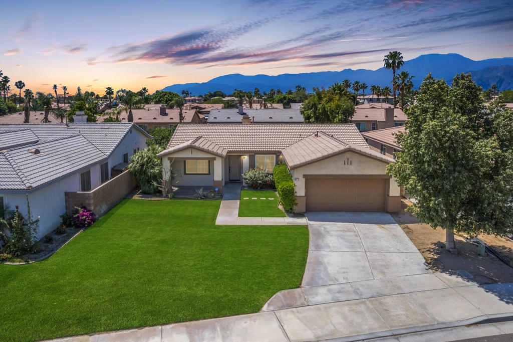 80773 Mountain Mesa Drive