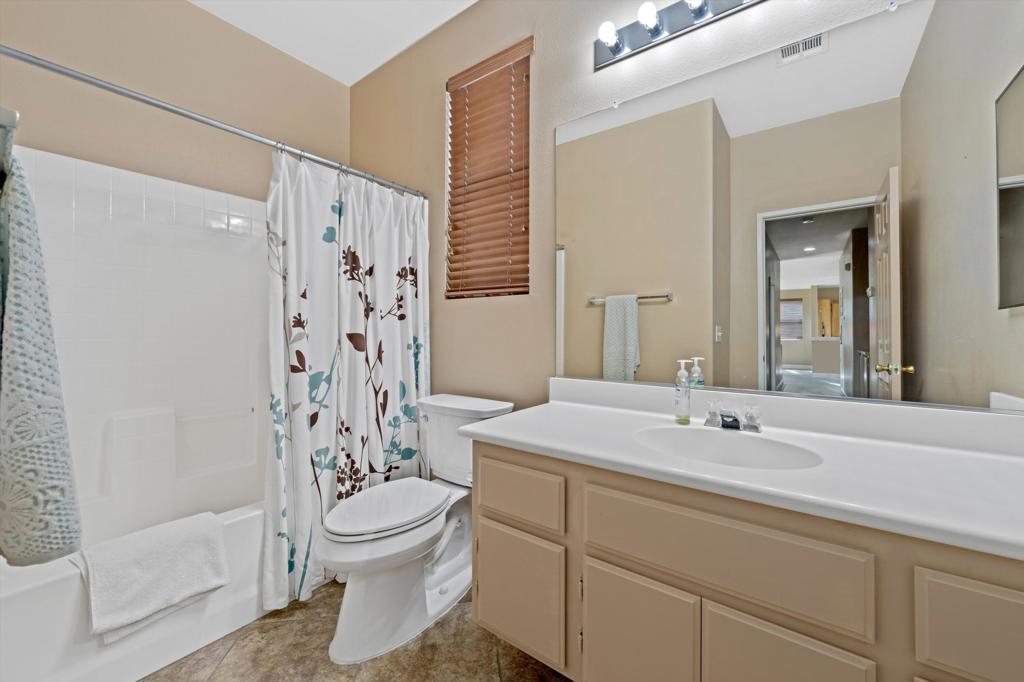 80773 Mountain Mesa Drive