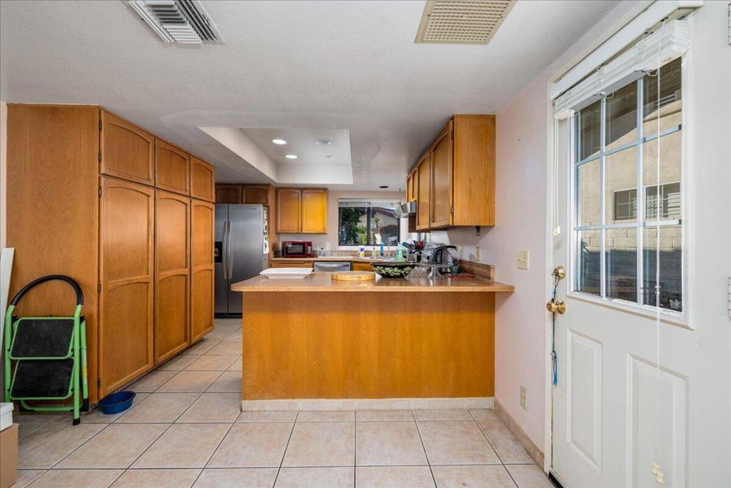 82211 Vandenberg Drive