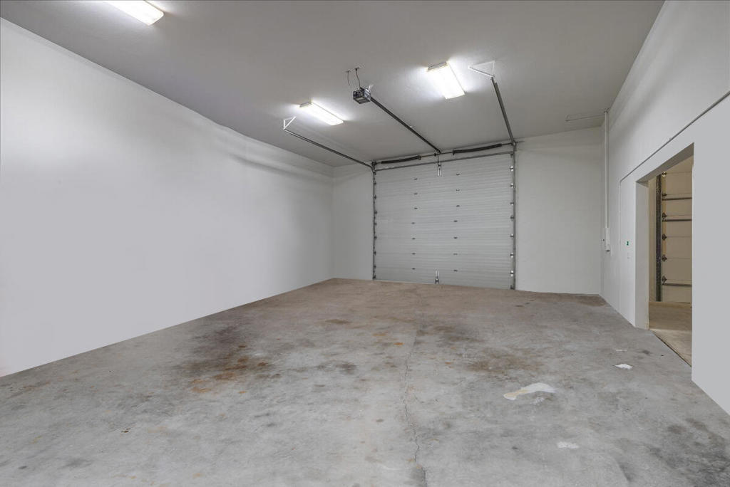 28225 Via Las Palmas