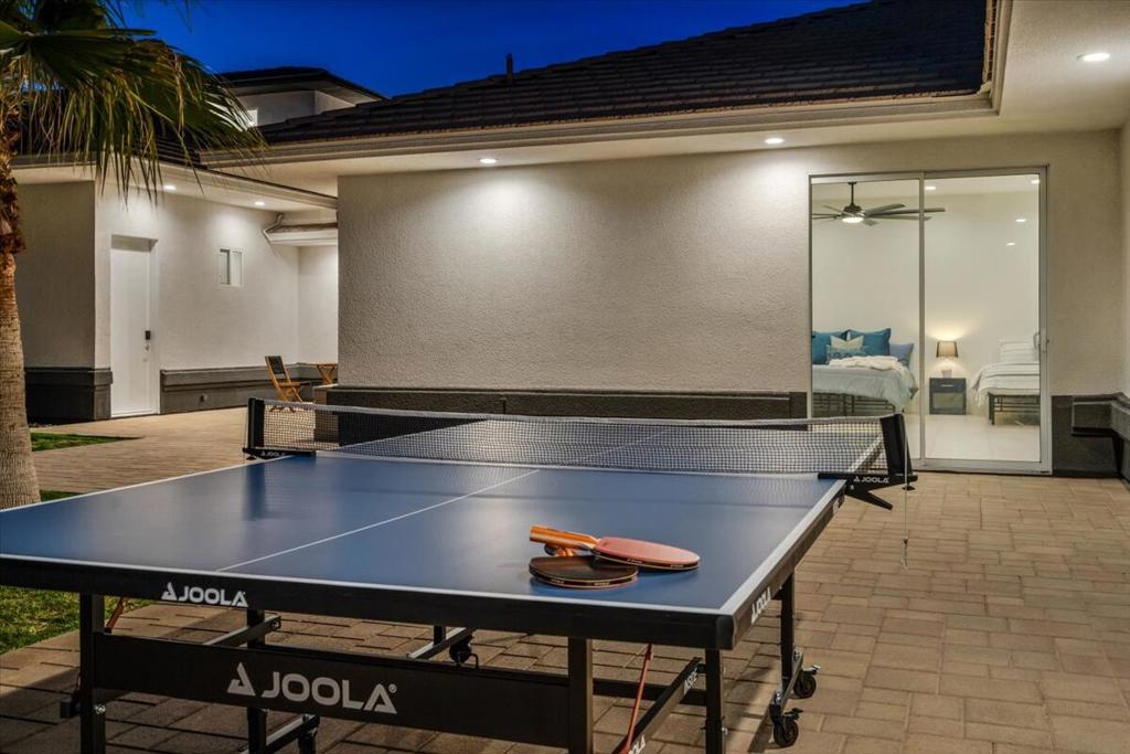 28225 Via Las Palmas