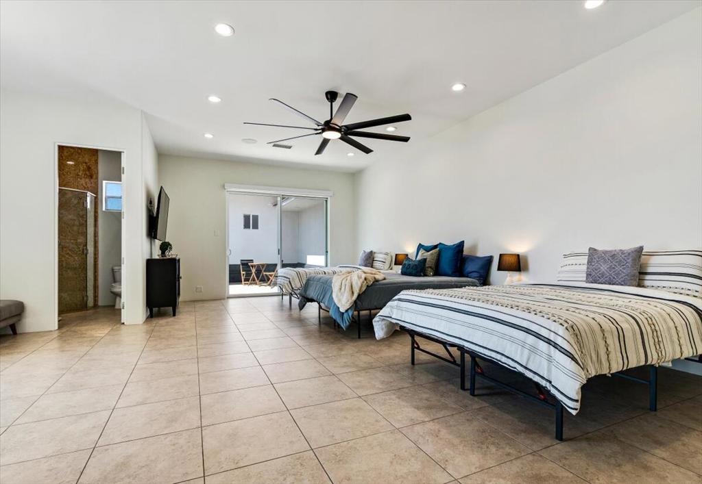 28225 Via Las Palmas