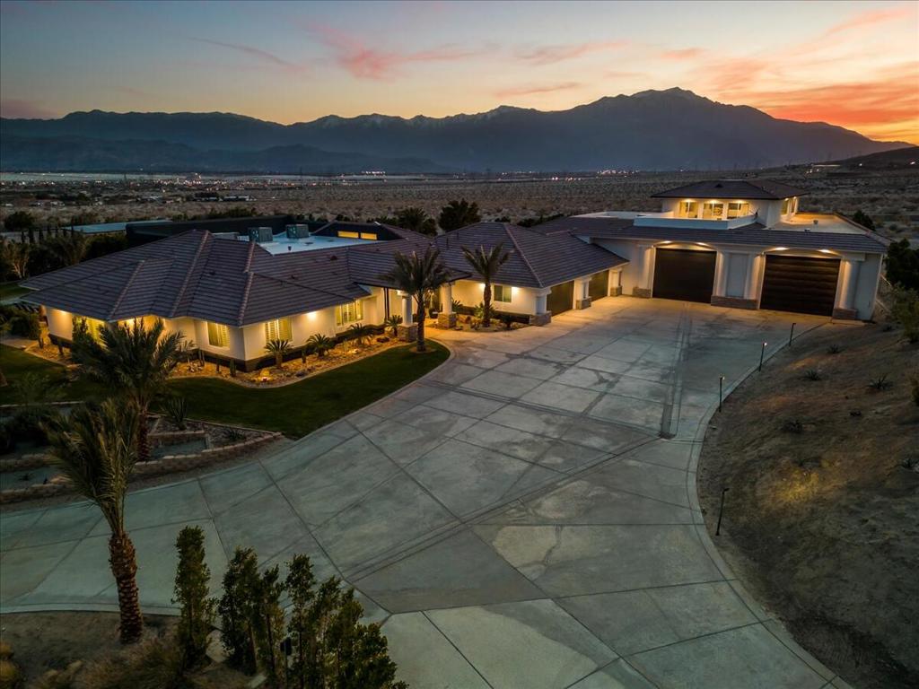 28225 Via Las Palmas